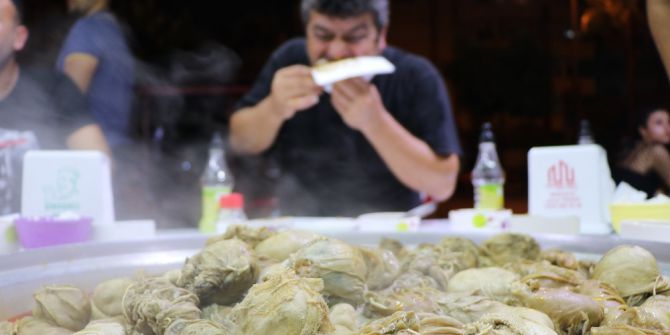 Adanalılar sabaha kadar şırdan yiyor