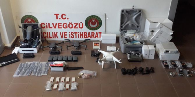 Cilvegözü Gümrük Kapısı’nda 7 adet İHA ve 91 adet yardımcı elektronik parça ele geçirildi