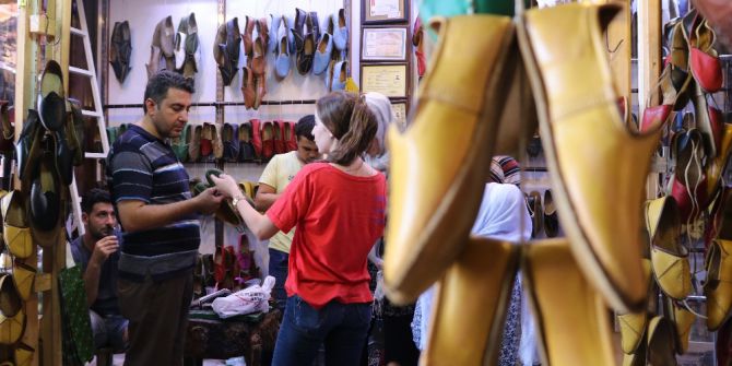 Kavurucu sıcaklarda yemeni ayakkabılara yoğun ilgi
