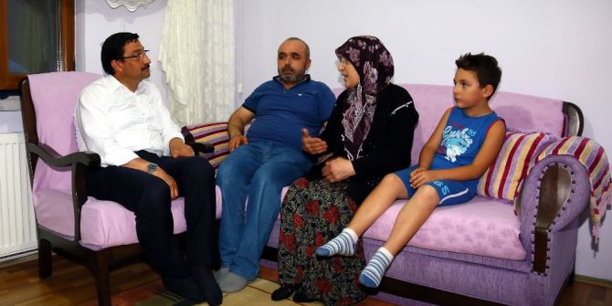 Başkan Ak’tan 15 Temmuz gazisi Cihat Ünal’a ziyaret