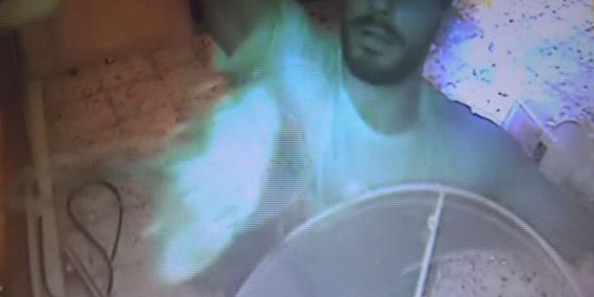 Önce kameralara sonra polise yakalandılar