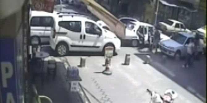 İki kadının ’trafik’ tartışması kavgaya dönüştü