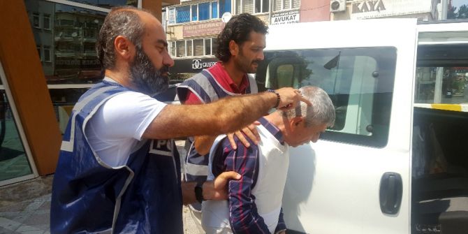 Karısını öldüren zanlı adliyeye sevk edildi