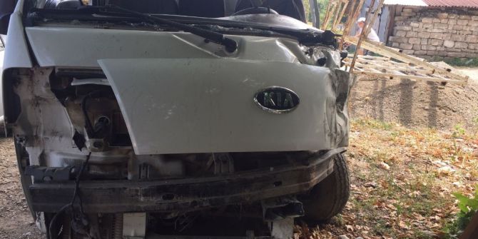 Hafriyat kamyonu ile kamyonet çarpıştı