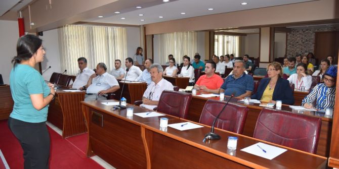 Yunusemre personeline etkili iletişim semineri