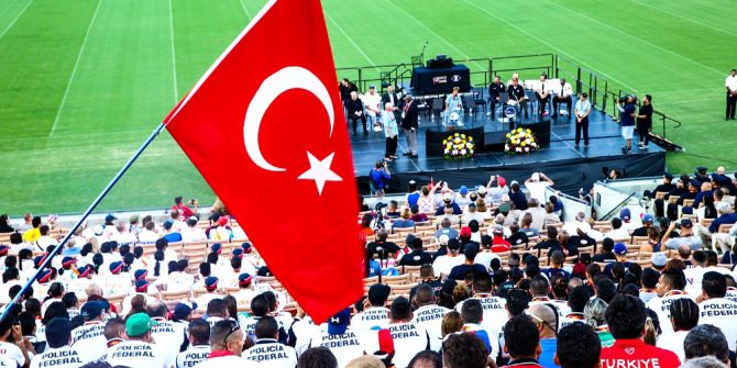 İstanbul İtfaiyesi madalyaları topluyor