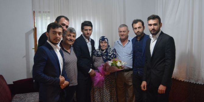 Bilecik Ülkü Ocaklarından Ülkücü Şehit Fikret Derim’in ailesine ziyaret