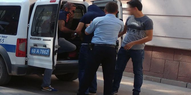 Sahte altın tüccarları adliyeye sevk edildi