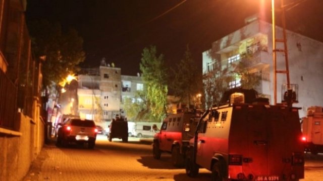 Siirt'te Polis Lojmanlarına Roketatarlı Saldırdı