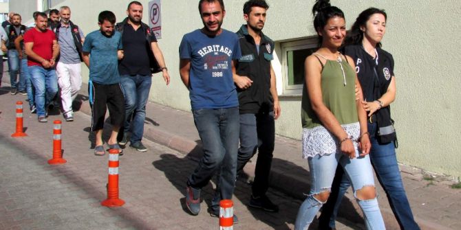 Şafak operasyonunda gözaltına alınanlar adliyeye sevk edildi