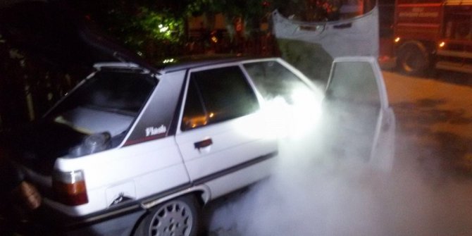 Dalaman’da park halindeki araç yandı