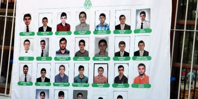 Adapazarı’nda 28 hafız, düzenlenen merasimde icazet aldı