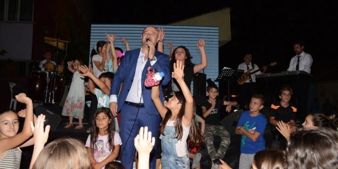 Halk konseri bu kez Kumlubel mahallesinde gerçekleşti