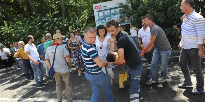 Bursa’da feci kaza: 2’si ağır 6 yaralı