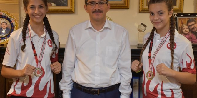 Şehzadeler Uluslararası arenada başarıya doymuyor