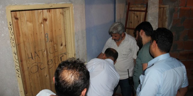 İşi yarım bırakınca yönetici kapıyı üzerine kilitledi