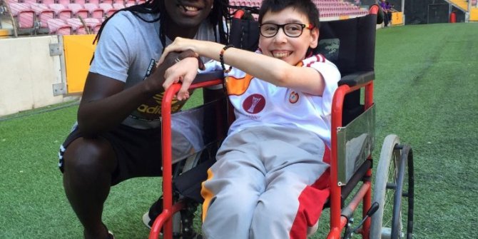 Göktu Bozdemir, Galatasaraylı futbolcularla bir araya geldi