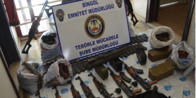 Bingöl’de DEAŞ operasyonu: Cephanelik gibi araç ele geçirildi