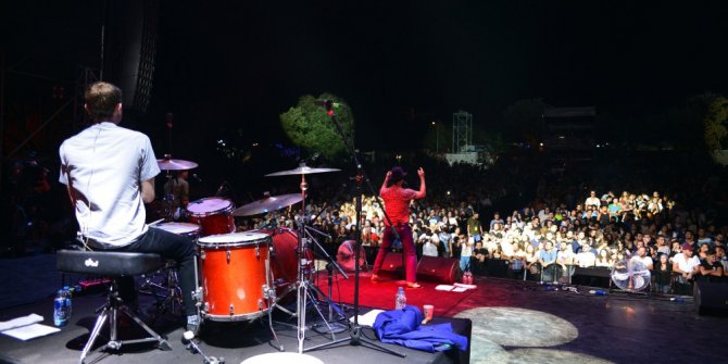 Nilüfer Müzik Festivali, Maximo Park ile doruğa çıktı