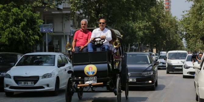 Başkan Sözlü’den elektrikli faytonla Adana turu