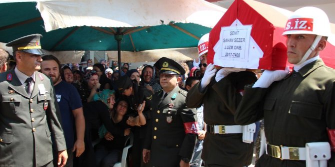 Şehit uzman onbaşı Samsun’da toprağa verildi