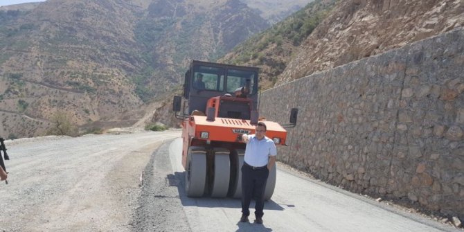 Pervari-Beğendik yolu asfaltlanıyor