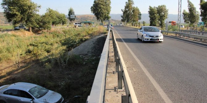 Aydın’da otomobil köprüden uçtu: 4 yaralı