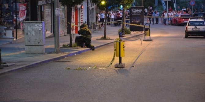 Kaldırımda unutulan valiz paniğe neden oldu