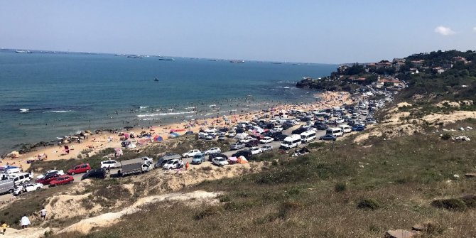 İstanbul plajlarında jandarma ekipleri kuş uçurtmuyor