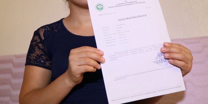 ‘Bukalemun’ denilerek dışlanan Serap, okuma azmiyle üniversiteyi bitirdi