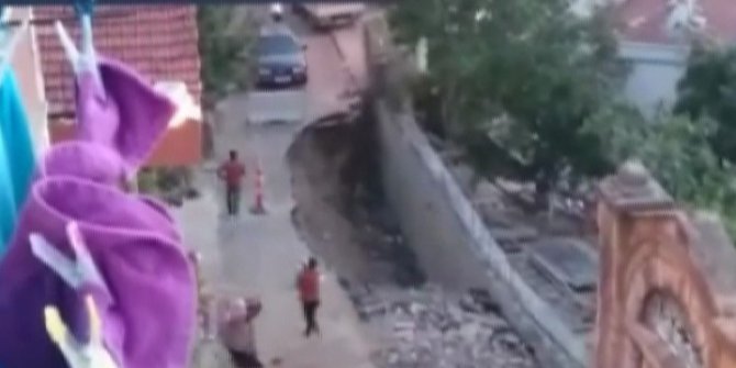 İstanbul’da film gibi soygun kamerada