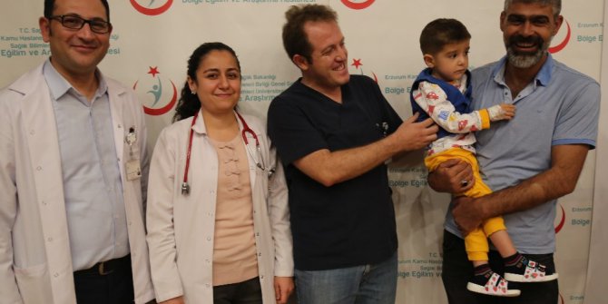 Küçük Muhammet, günler sonra hayata yeniden tutundu