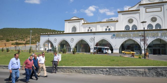 Başkan Yağcı, yeni otogarda incelemelerde bulundu