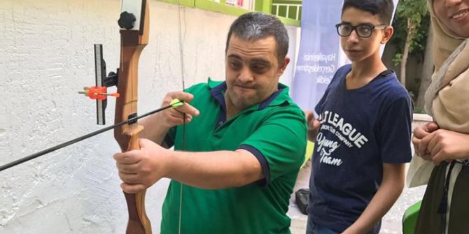 Down sendromlulara moral verildi