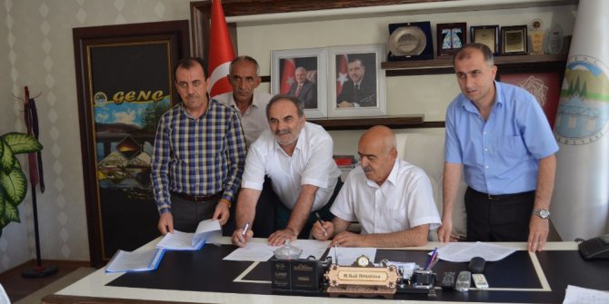 Genç Belediyesinde, toplu iş sözleşmesi imzalandı