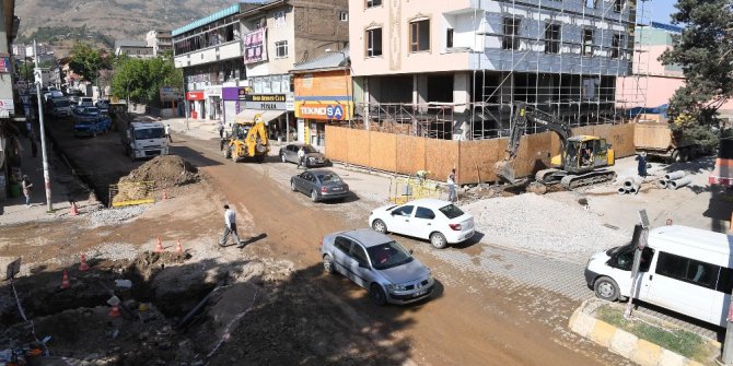 İstasyon Caddesi’ne geçici asfalt