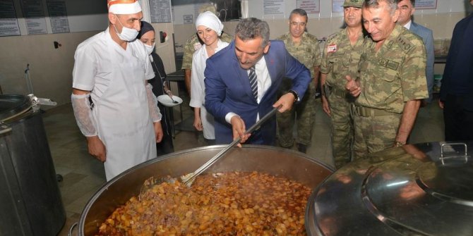 Vali Kaymak: “Askerlerimizin sağlığı ve güvenliği bizim için çok önemli”