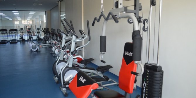 MAÜ’de öğrenciler için olimpik yüzme havuzu