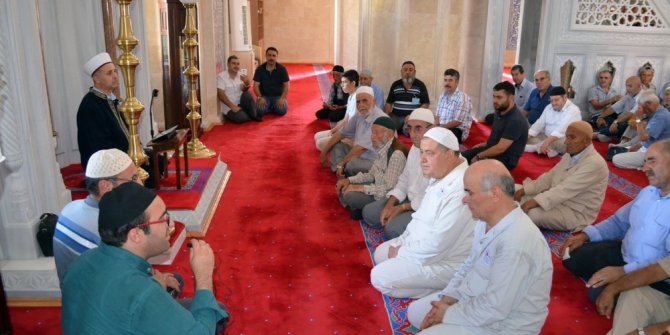 Didimli hacılar kutsal topraklara uğurlandı