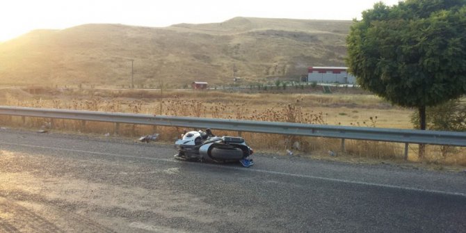 Motosikletle minibüs çarpıştı: 1 ağır yaralı