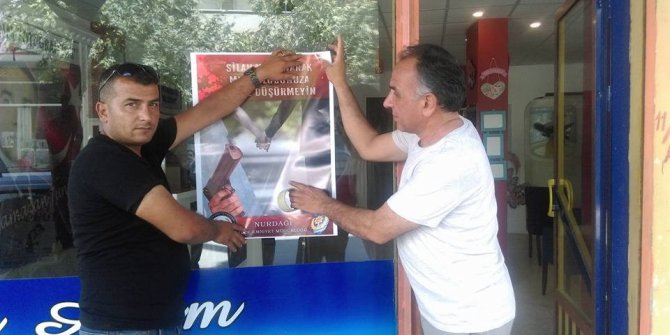 Polisten düğün magandalarına afişli uyardı