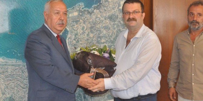 Caner’den Akdemir’e ziyaret