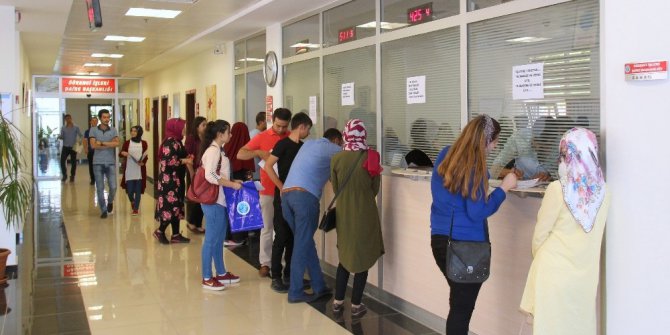 7 Aralık Üniversitesine öğrenci kayıtları başladı