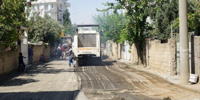 Malazgirt Mahallesi yıllar sonra yeni asfalta kavuşuyor