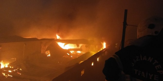 Yanan fabrikanın sahibinden haber alınmıyor