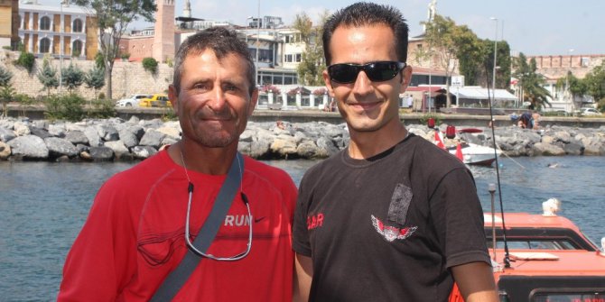 Romanyalı çılgın profesör kanoyla İstanbul Boğazı’na geldi