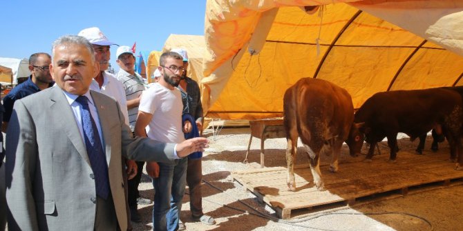 Melikgazi’de kurban pazarı hazır