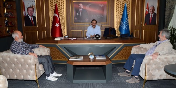 Eski Bakan Gemalmaz: “Erzurum giderek gelişen ve büyüyen bir şehir”