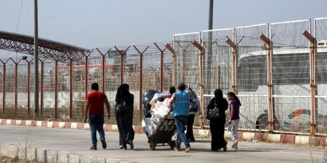 Suriyeliler bayram için ülkelerine gidiyor