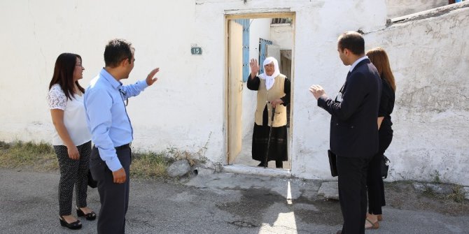 YADES ile 406 yaşlının yüzü gülüyor